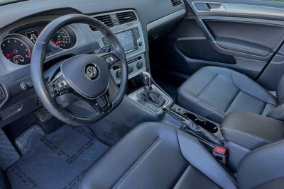 2017 Volkswagen Golf Wolfsburg Edition