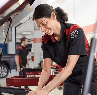 Service Center | Roseville Toyota in Roseville CA