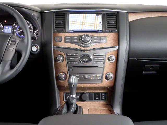 2011 INFINITI QX56 7-passenger