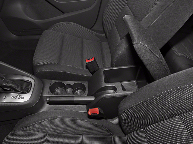 2013 Volkswagen Golf Base
