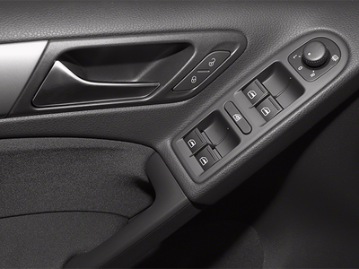 2013 Volkswagen Golf Base