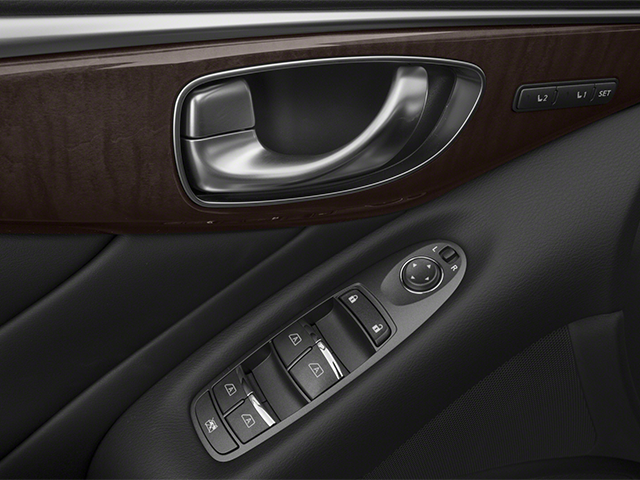 2014 INFINITI Q50 Sport