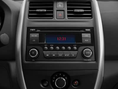 2016 Nissan Versa SV