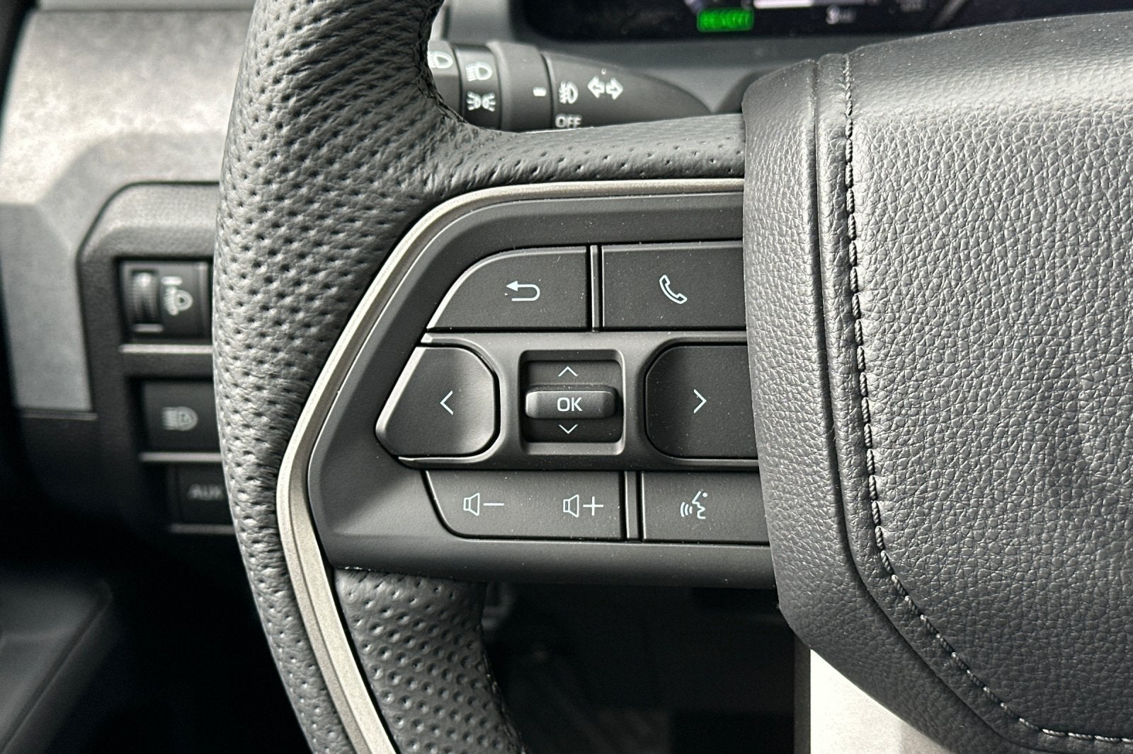2026 Toyota Tacoma i-FORCE MAX Tacoma Trailhunter