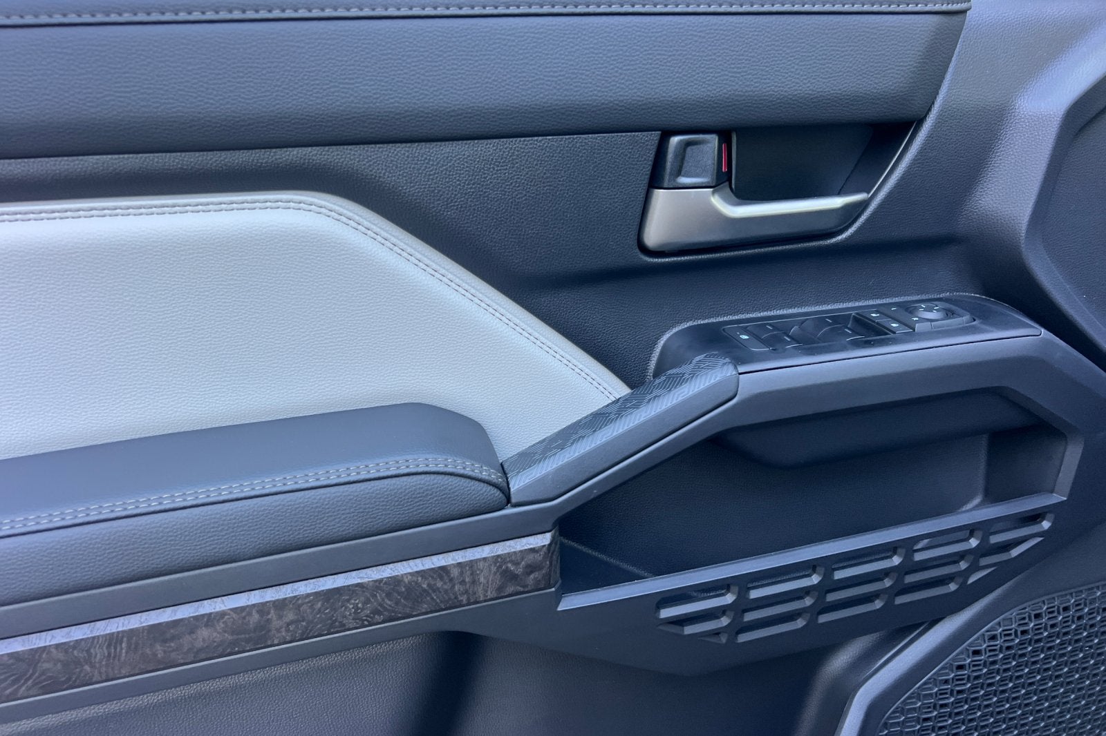 2026 Toyota Tacoma i-FORCE MAX Tacoma Limited