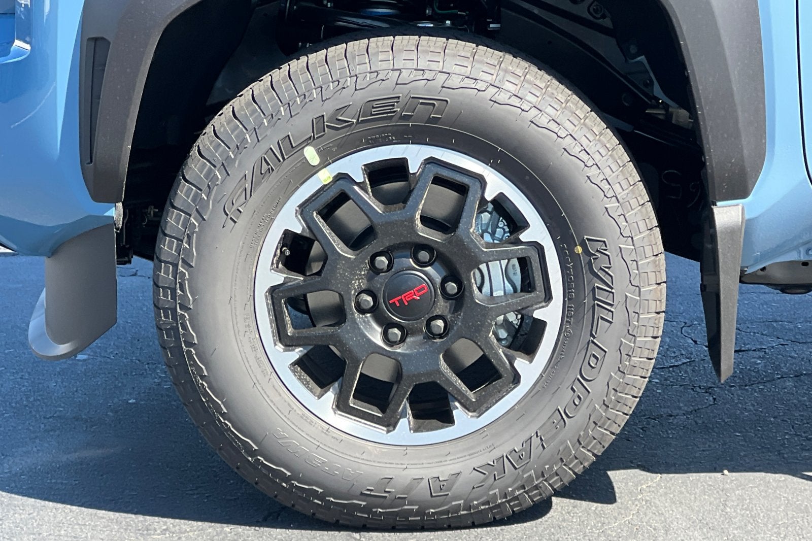 2026 Toyota Tacoma i-FORCE MAX Tacoma TRD Off-Road