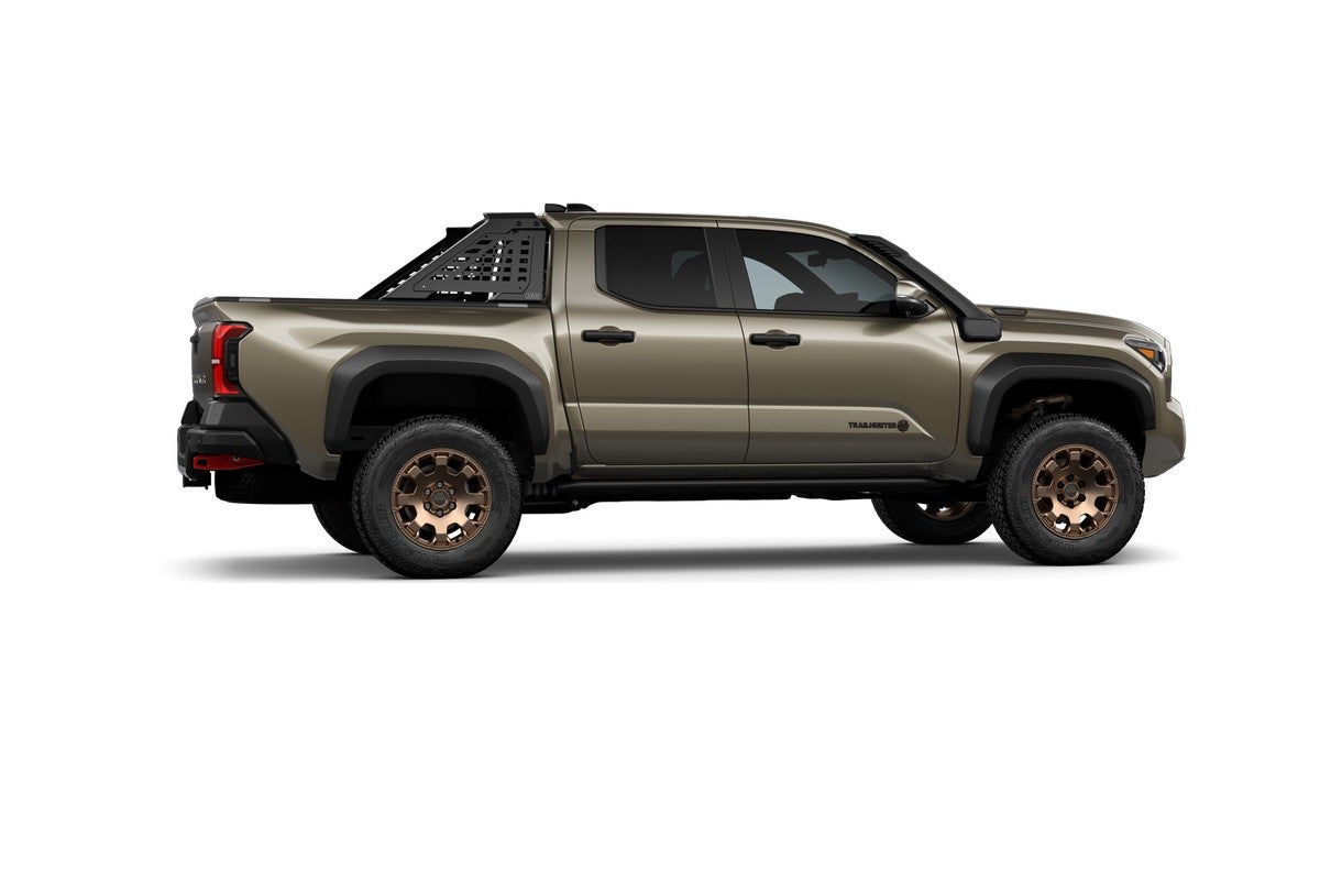 2025 Toyota Tacoma i-FORCE MAX Tacoma Trailhunter