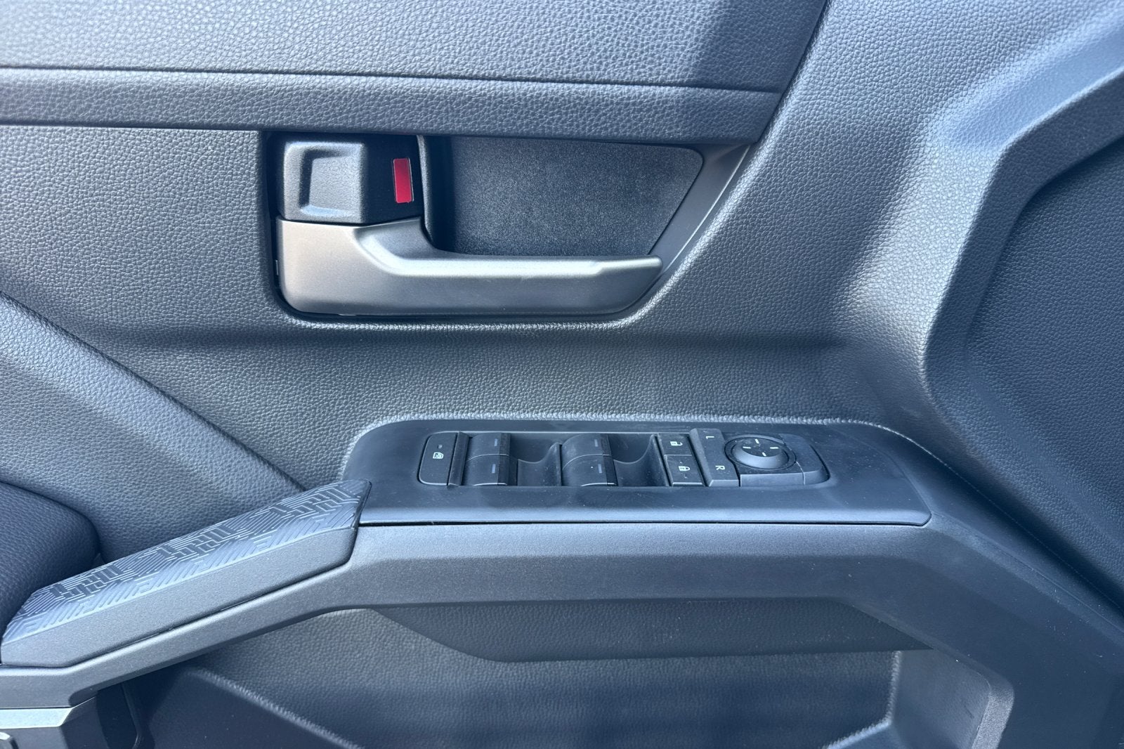 2026 Toyota Tacoma i-FORCE MAX Tacoma TRD Sport