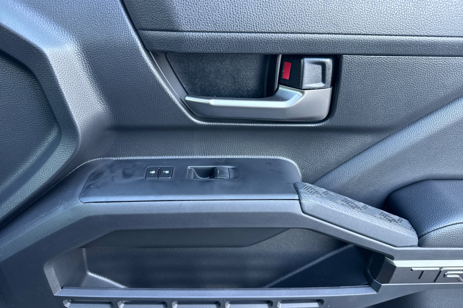 2026 Toyota Tacoma i-FORCE MAX Tacoma TRD Sport