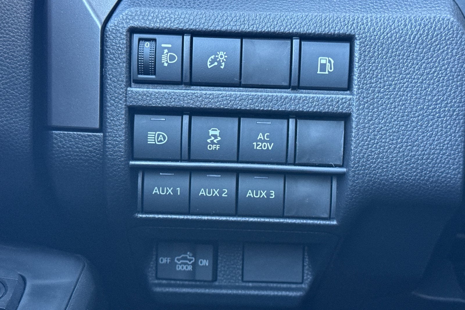 2026 Toyota Tacoma i-FORCE MAX Tacoma TRD Sport