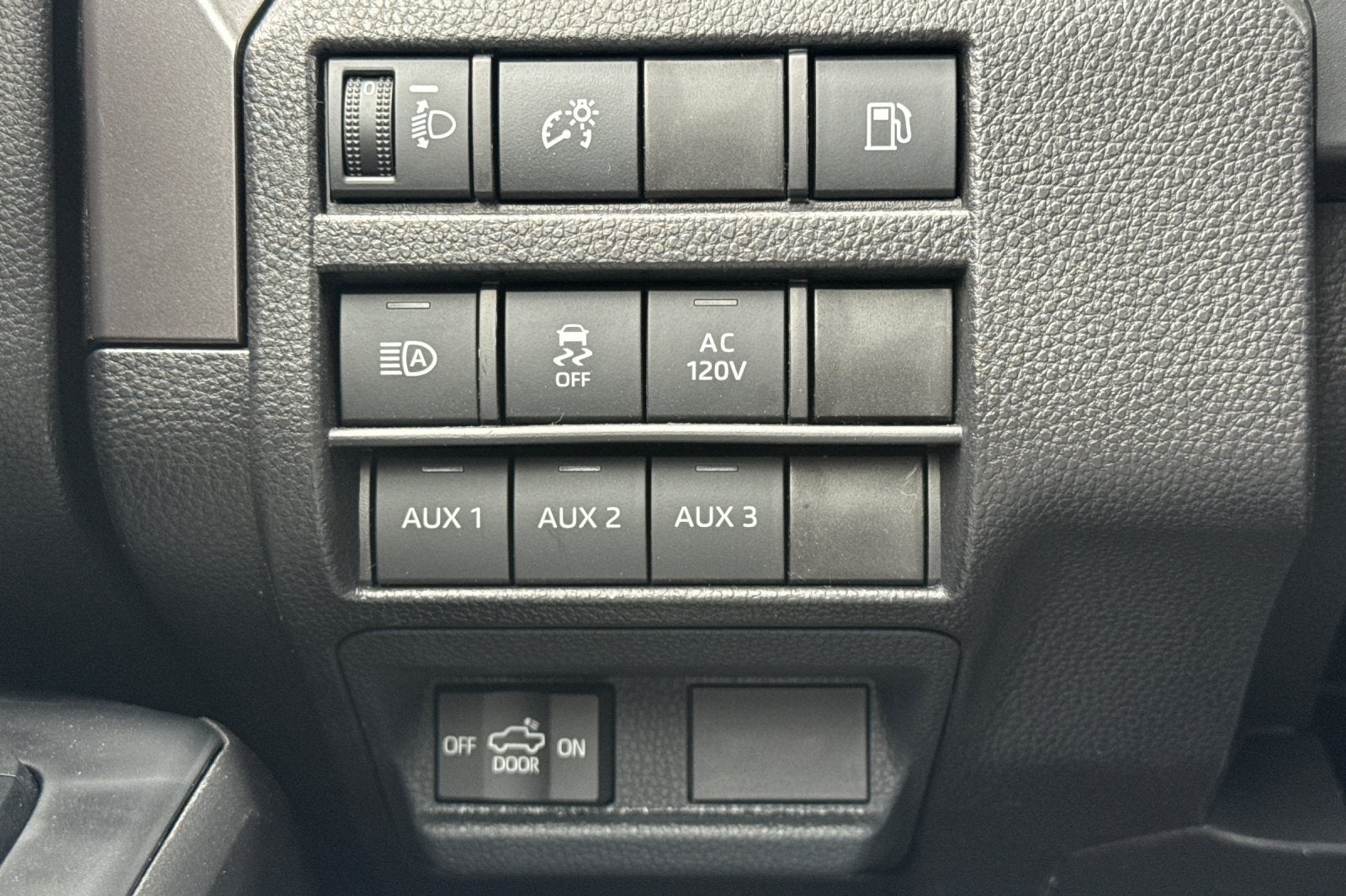 2026 Toyota Tacoma i-FORCE MAX Tacoma TRD Sport