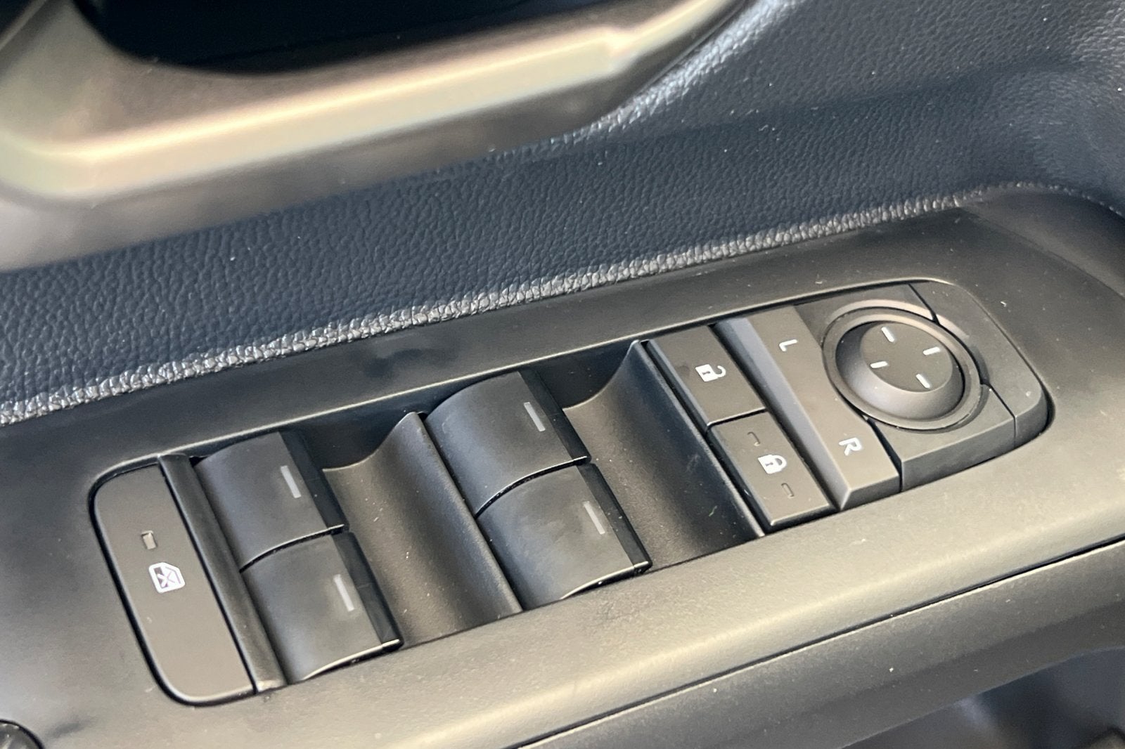 2026 Toyota Tacoma i-FORCE MAX Tacoma Trailhunter