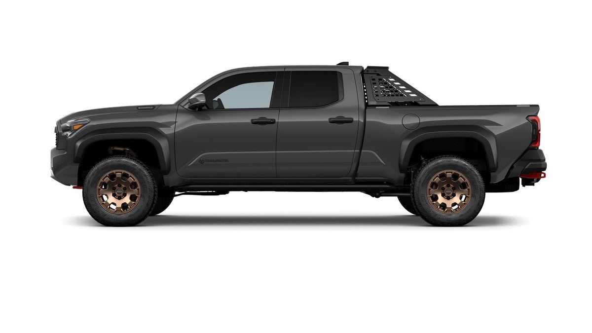 2026 Toyota Tacoma i-FORCE MAX Tacoma Trailhunter