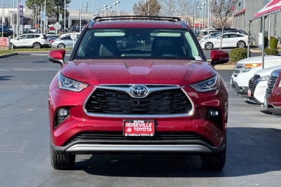 2026 Toyota Highlander Hybrid Platinum