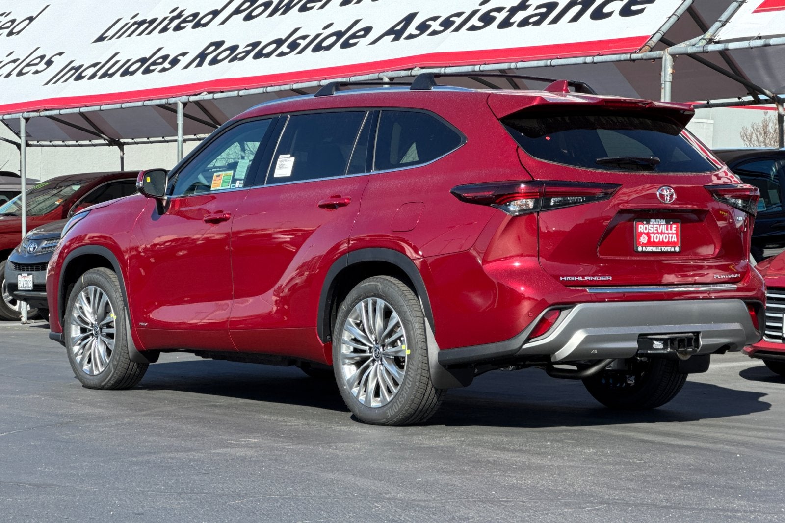 2026 Toyota Highlander Hybrid Platinum