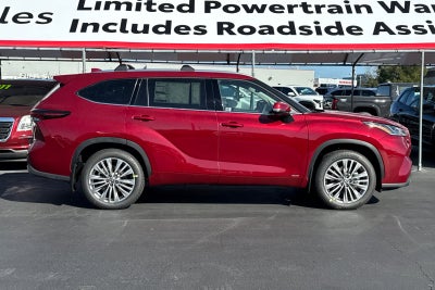 2026 Toyota Highlander Hybrid Platinum