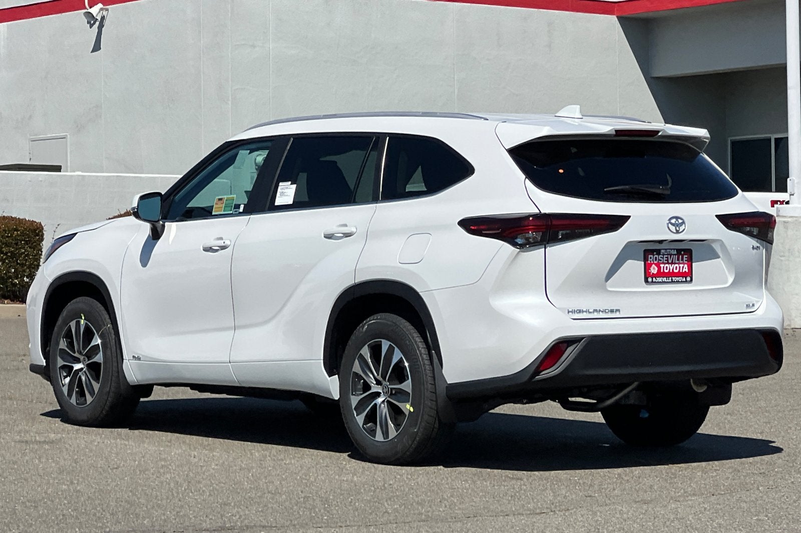 2026 Toyota Highlander Hybrid XLE