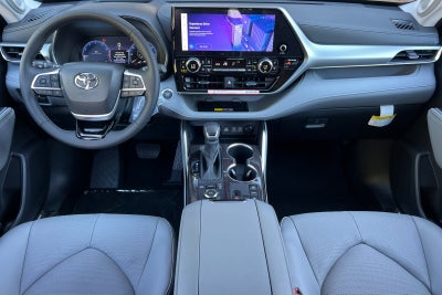 2026 Toyota Highlander Platinum