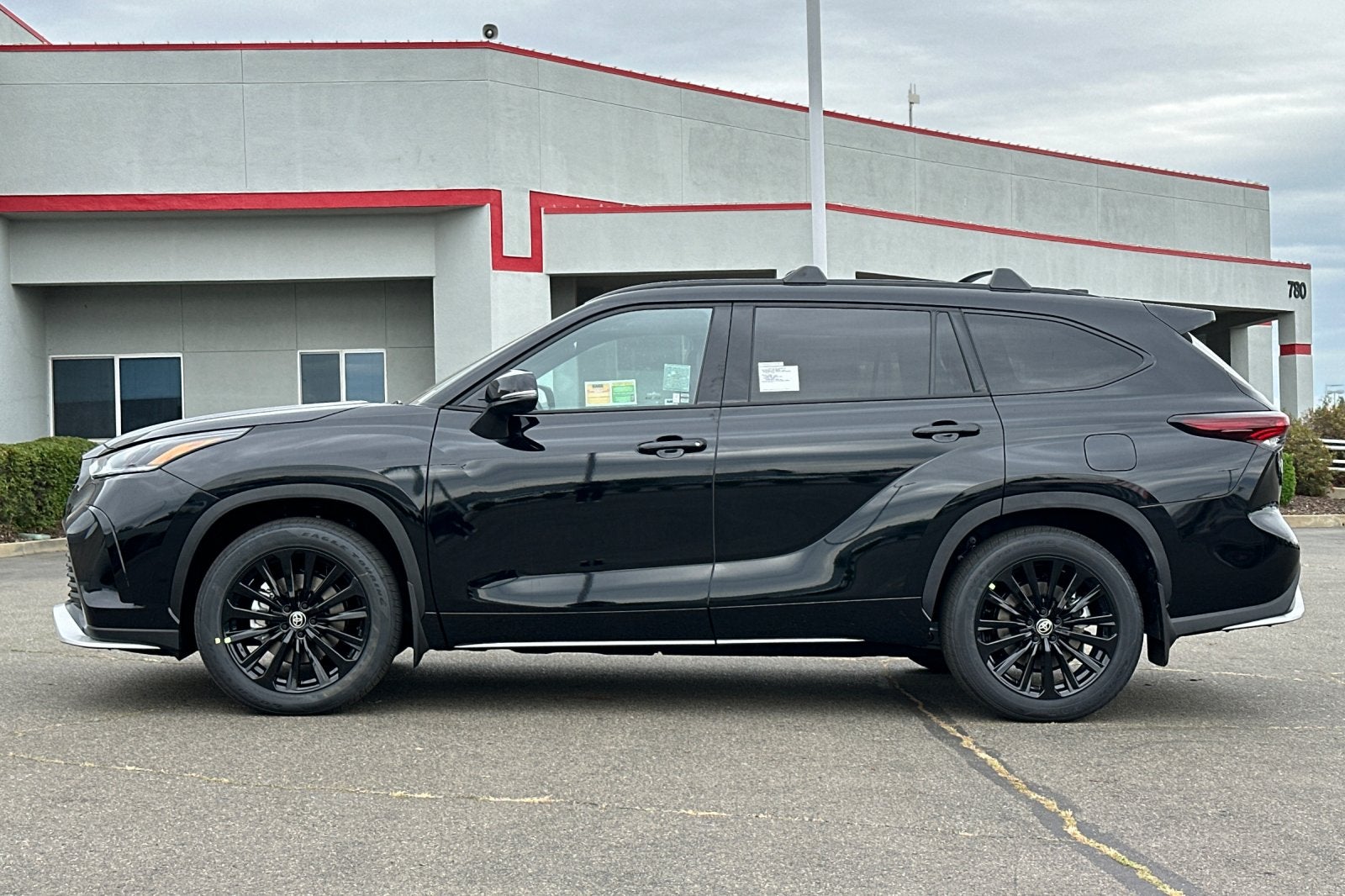 2026 Toyota Highlander XSE