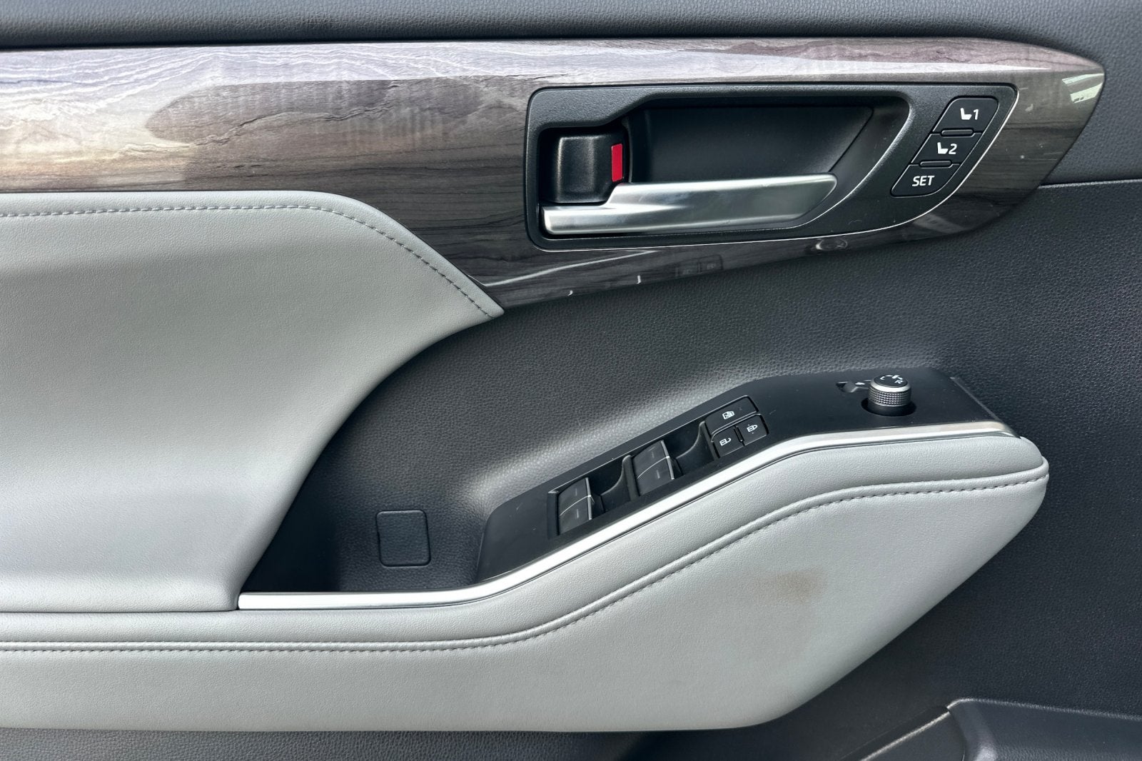 2026 Toyota Highlander Hybrid Limited