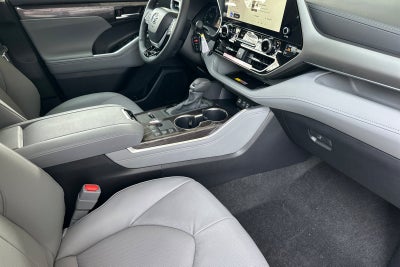 2026 Toyota Highlander Hybrid Limited