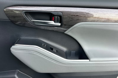 2026 Toyota Highlander Hybrid Limited