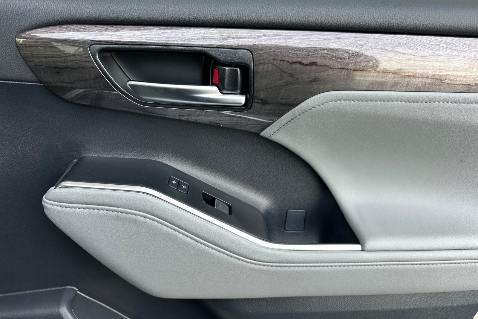 2026 Toyota Highlander Hybrid Limited