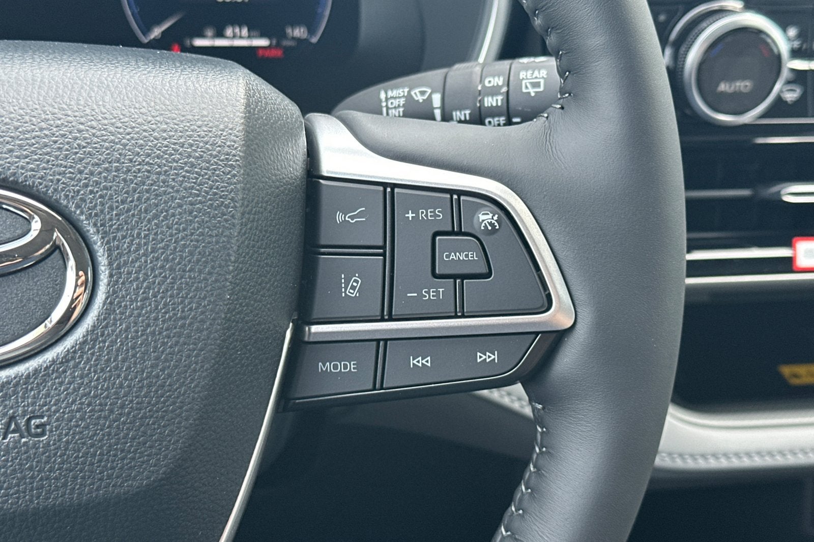 2026 Toyota Highlander Hybrid Limited