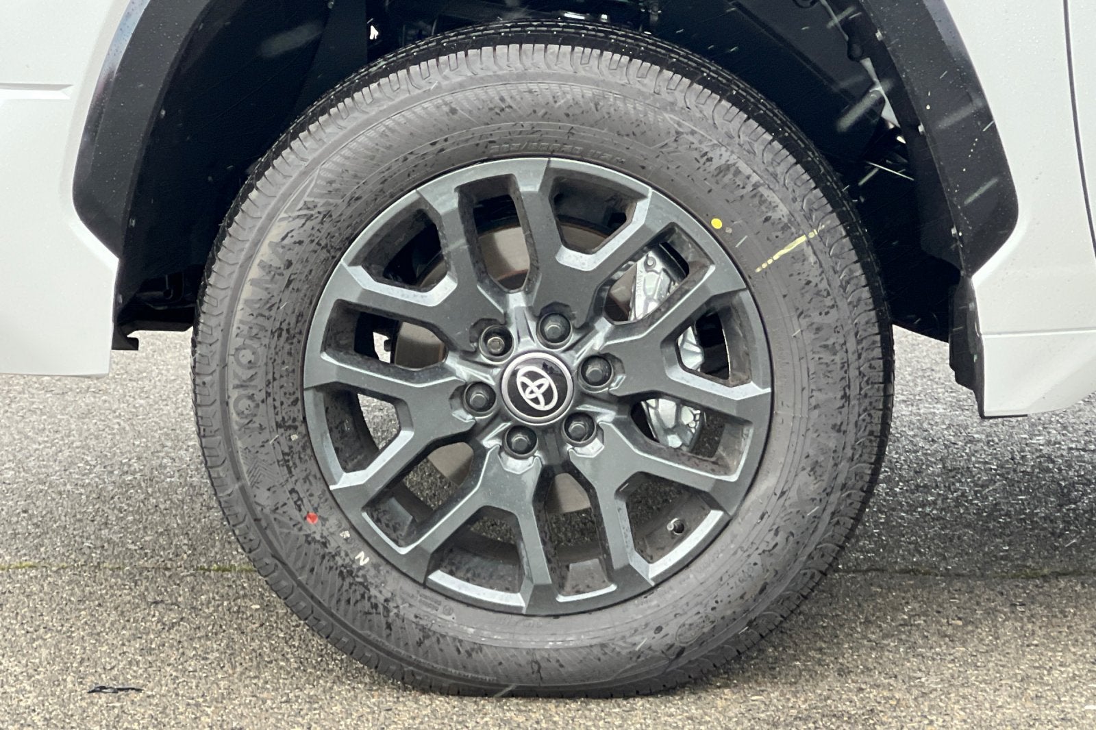 2026 Toyota Tundra i-FORCE MAX Tundra Platinum