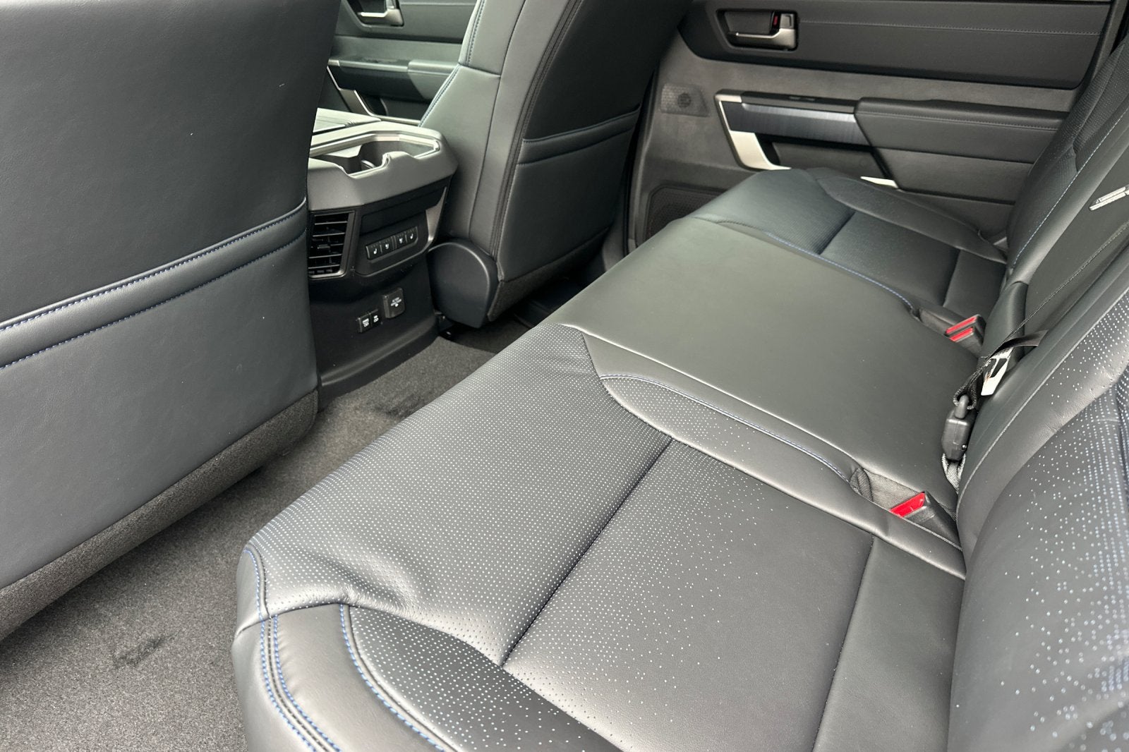 2026 Toyota Tundra i-FORCE MAX Tundra Platinum