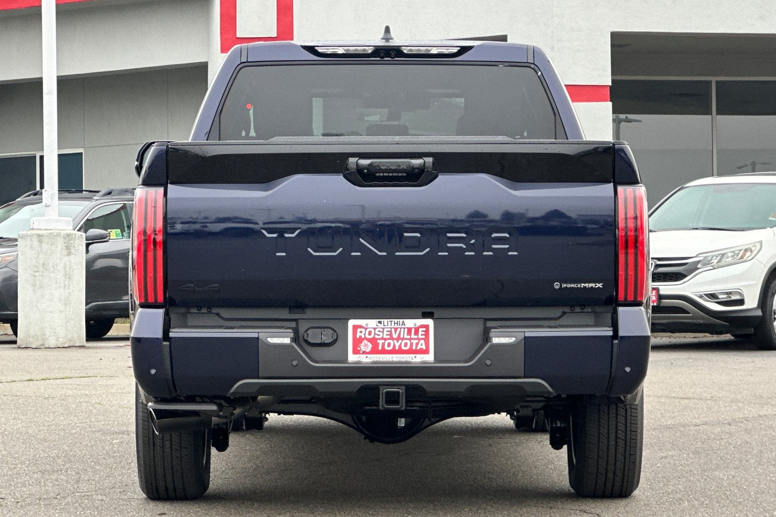 2026 Toyota Tundra i-FORCE MAX Tundra Platinum