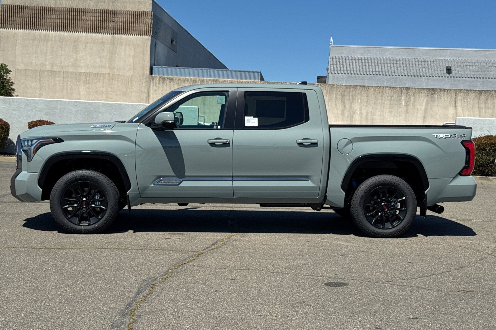 2026 Toyota Tundra i-FORCE MAX Tundra Platinum