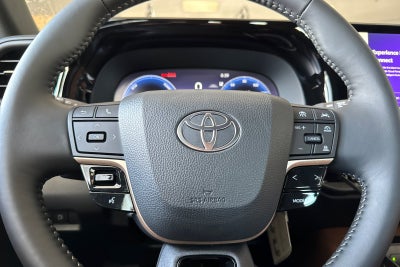 2026 Toyota Toyota Crown Signia XLE