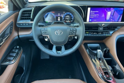 2026 Toyota Toyota Crown Signia Limited