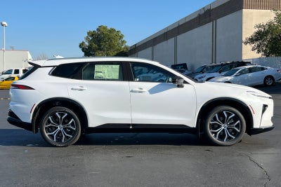 2026 Toyota Toyota Crown Signia XLE