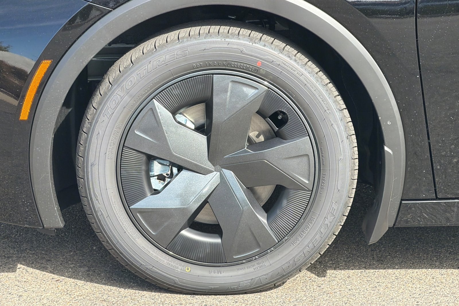 2027 Toyota Prius Plug-in Hybrid SE