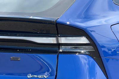 2027 Toyota Prius Plug-in Hybrid XSE Premium