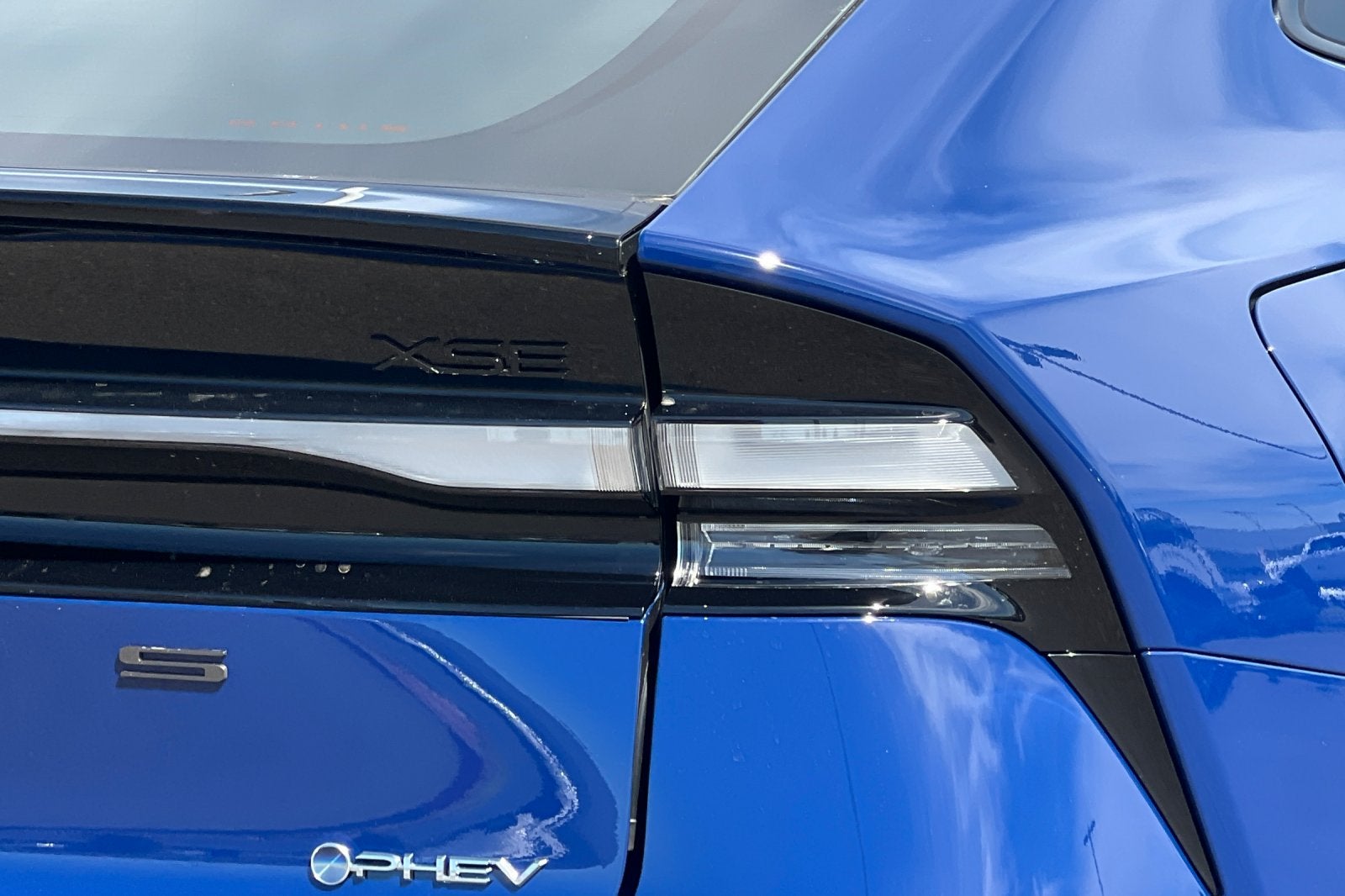 2027 Toyota Prius Plug-in Hybrid XSE Premium