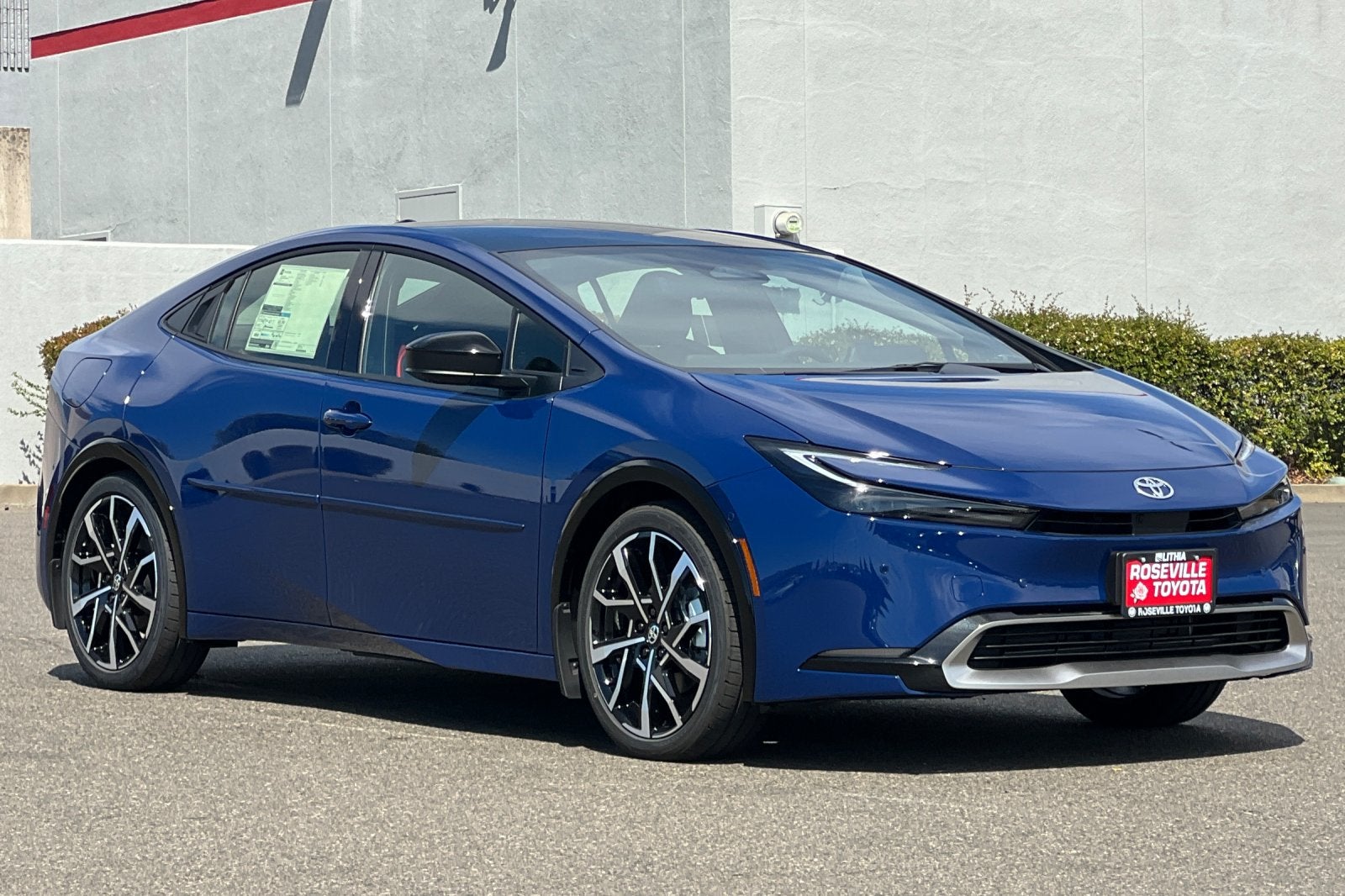 2027 Toyota Prius Plug-in Hybrid XSE Premium