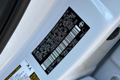 2027 Toyota Prius Plug-in Hybrid SE