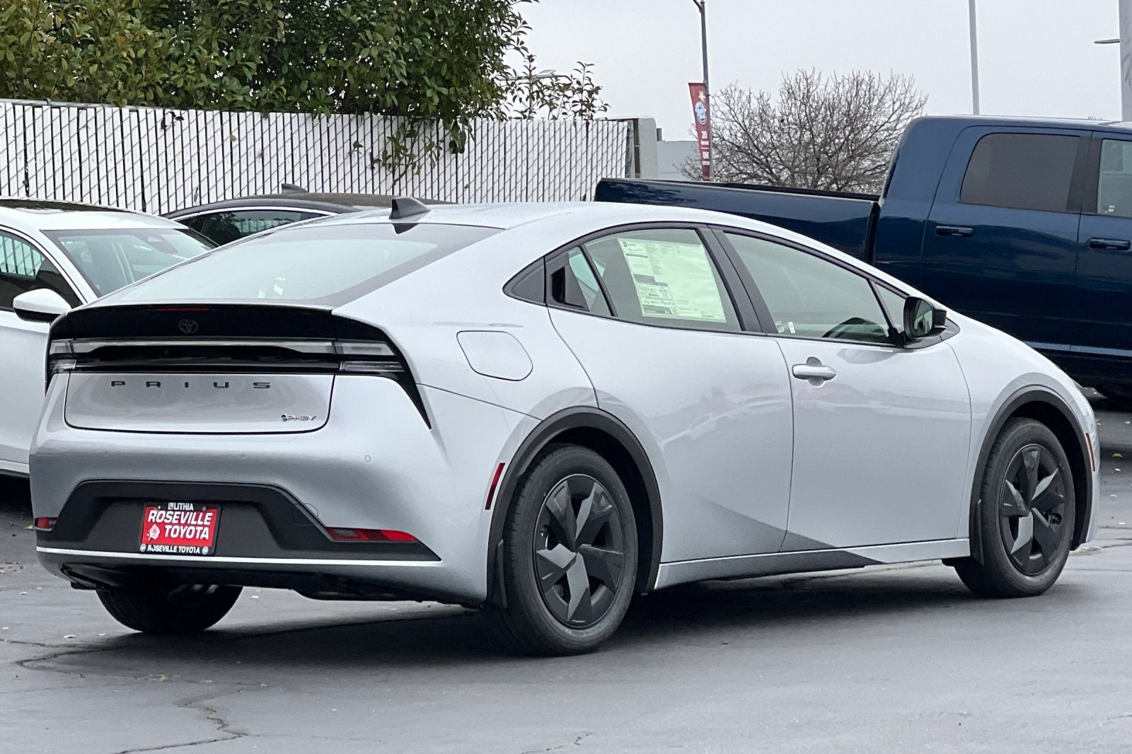 2026 Toyota Prius Plug-in Hybrid SE