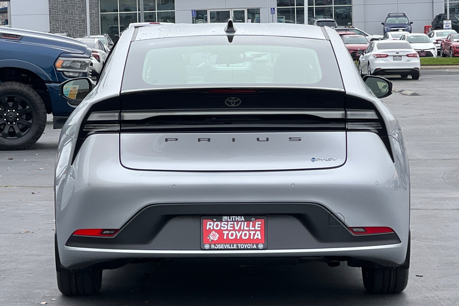 2026 Toyota Prius Plug-in Hybrid SE