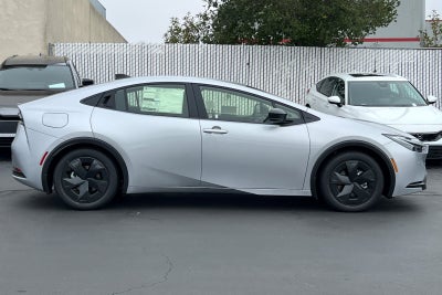 2026 Toyota Prius Plug-in Hybrid SE