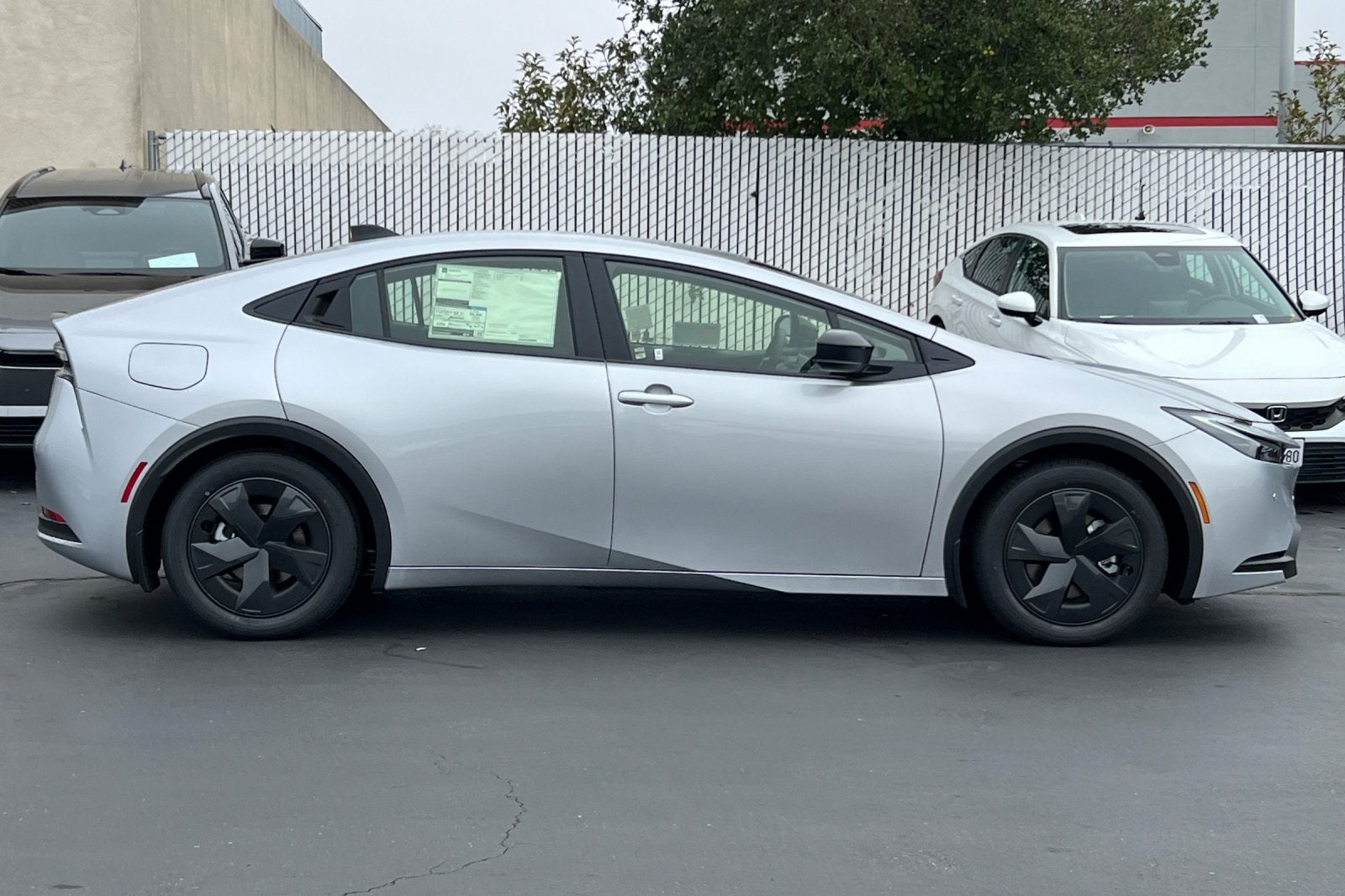 2026 Toyota Prius Plug-in Hybrid SE