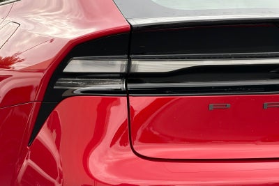 2027 Toyota Prius Plug-in Hybrid SE