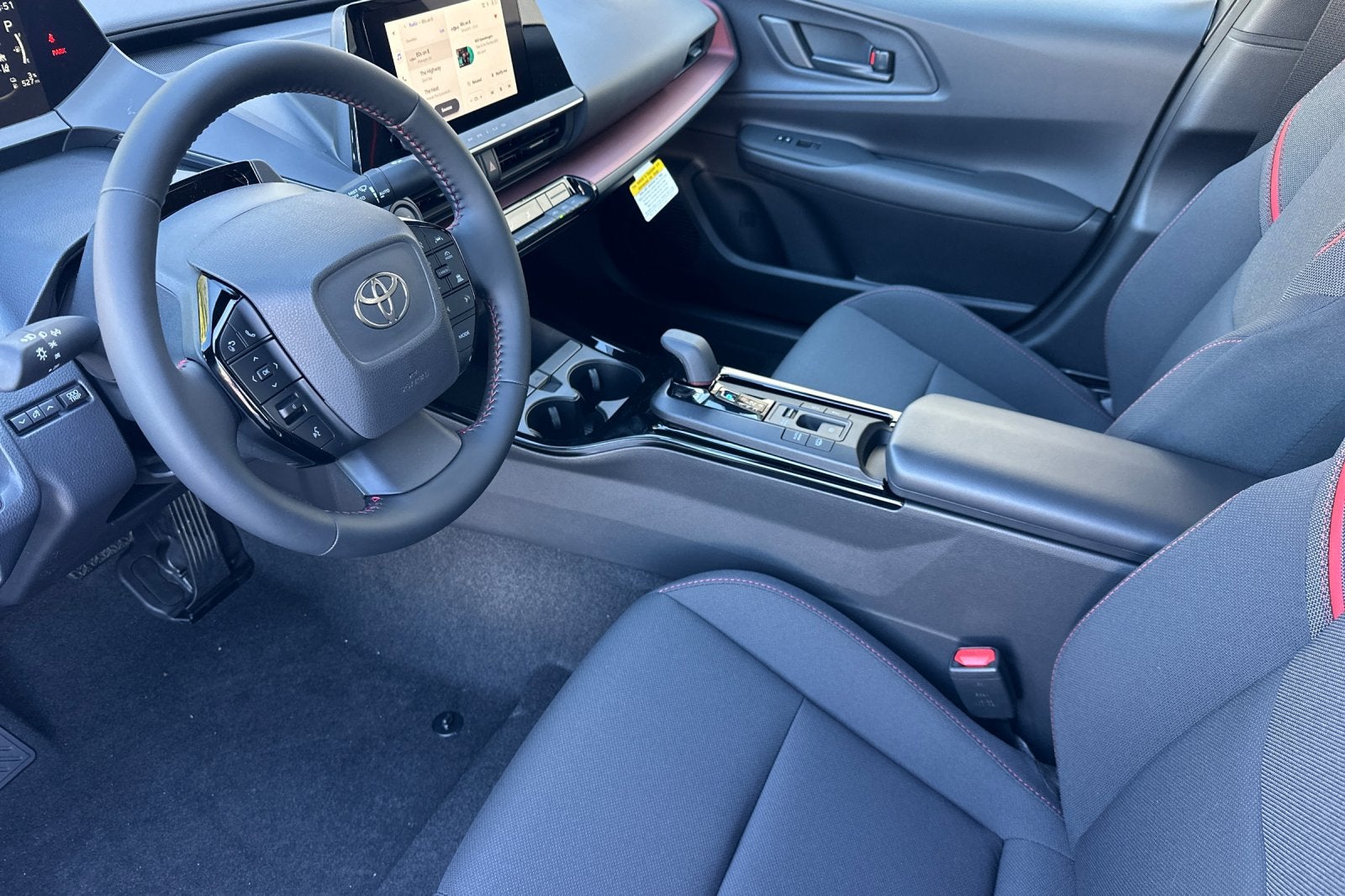 2026 Toyota Prius Plug-in Hybrid SE