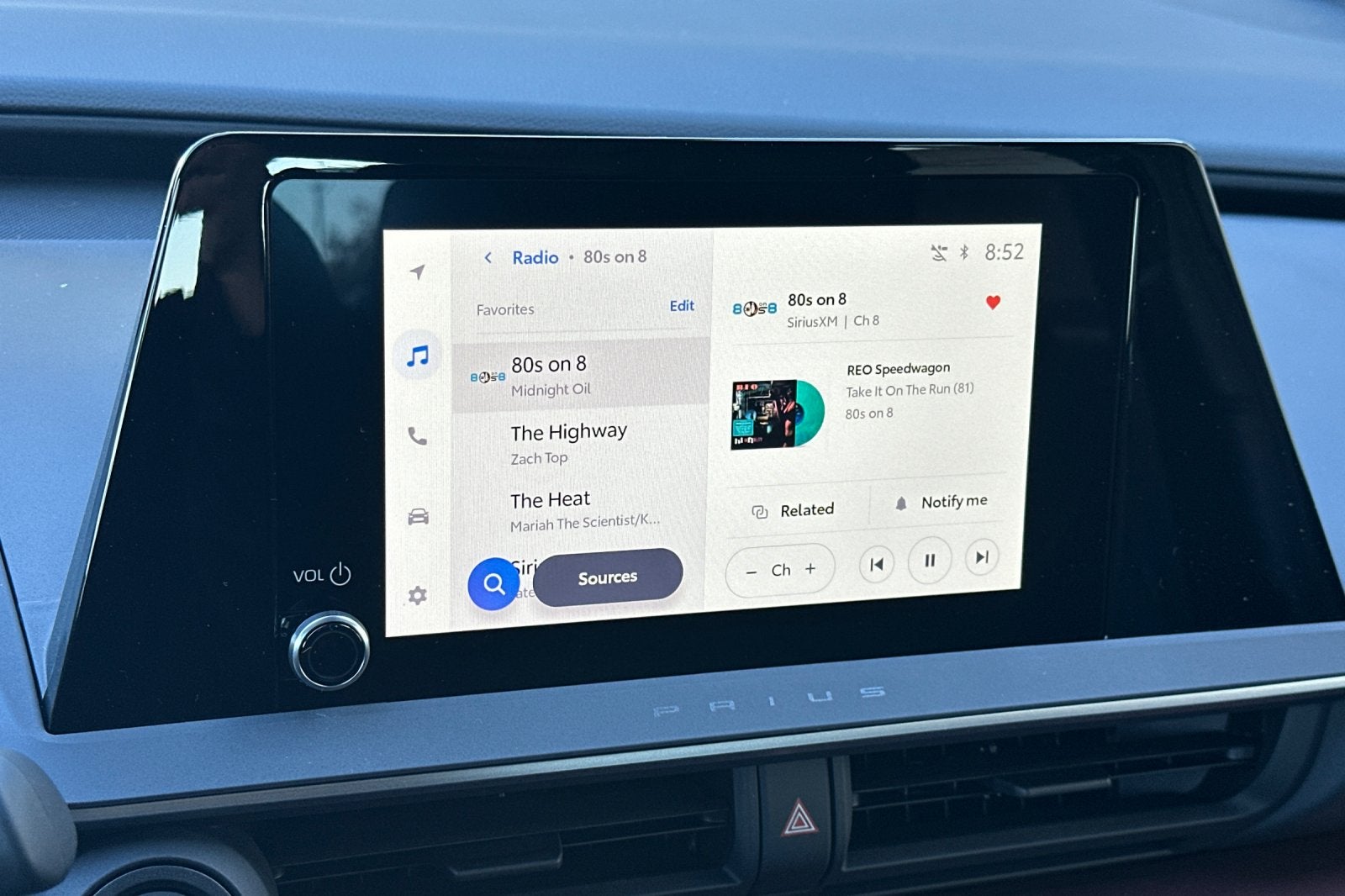 2026 Toyota Prius Plug-in Hybrid SE