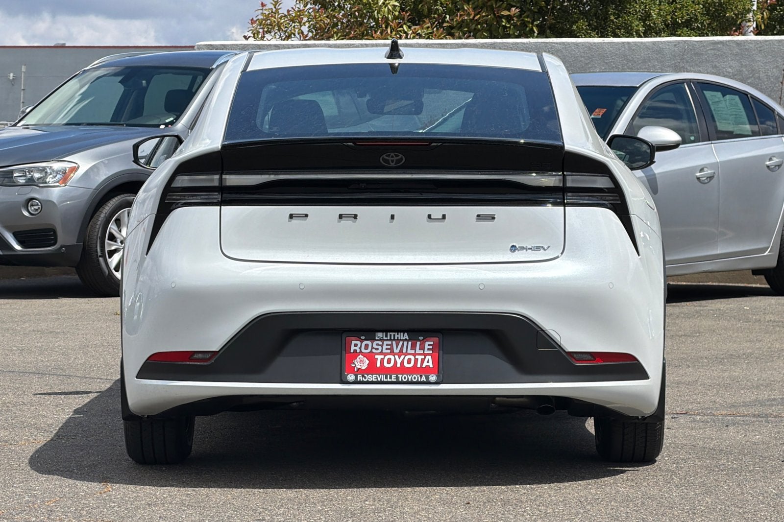 2026 Toyota Prius Plug-in Hybrid SE