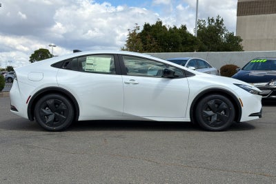 2026 Toyota Prius Plug-in Hybrid SE
