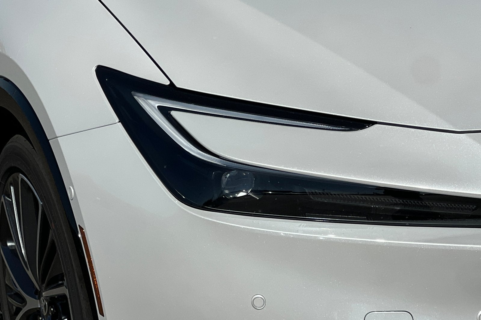 2027 Toyota Prius Limited AWD